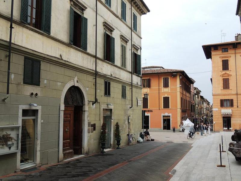 La Perla In Piazza Duomo Apartment Pietrasanta Ngoại thất bức ảnh